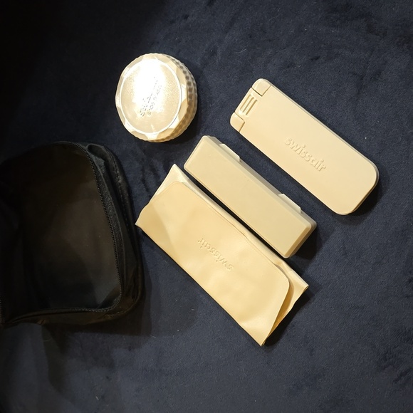 Swissair "Business Class" Travel Kit - Picture 3 of 7